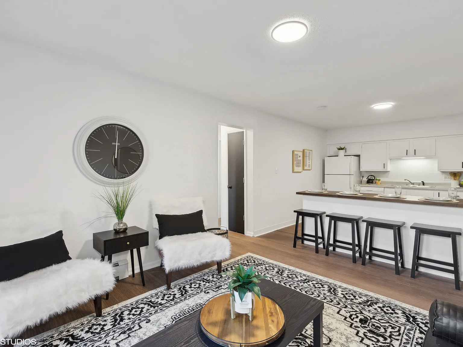 Twin Oaks Residences LLC — Photo 1