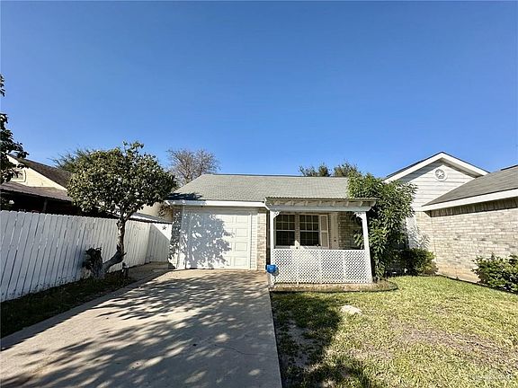 4th image of 2104 Fairmont Ave