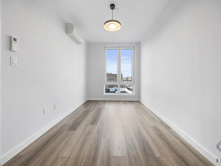 2913 Snyder Ave #6E — Photo 9