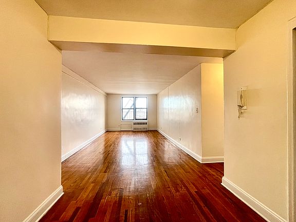 2nd image of 1625 Rockaway Pkwy #W