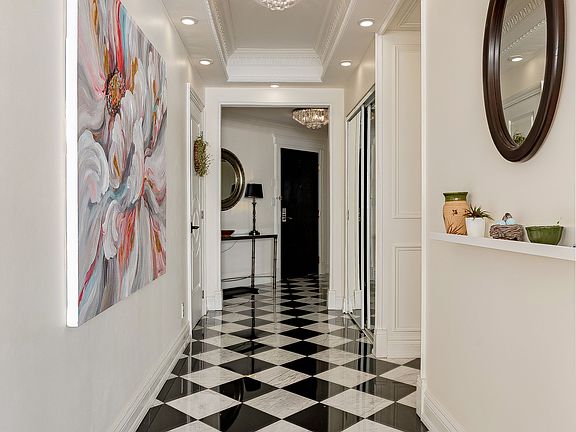 4th image of 935 Royal York Rd #407