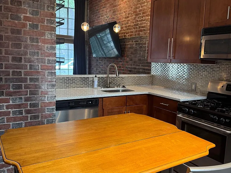 2200 Pine St #112 — Photo 7