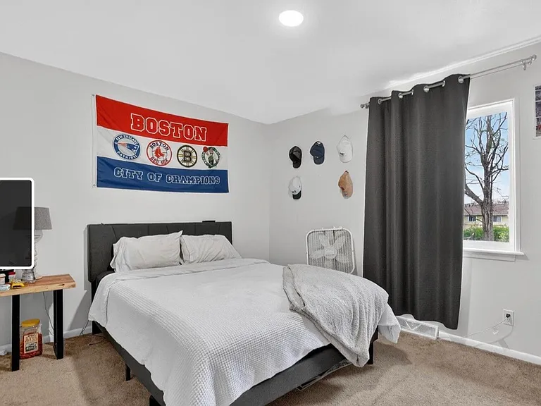 1549 Mount Vernon Ave #6 — Photo 6