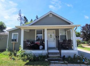 1305 Fred W Moore Hwy, Saint Clair, MI 48079