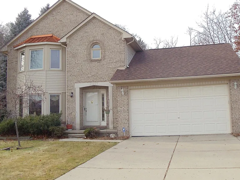 39227 Lorien Dr — Photo 1