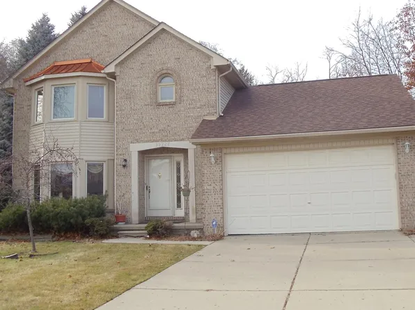 39227 Lorien Dr, Sterling Heights, MI 48313