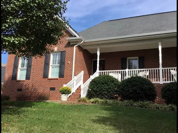 1184 Bellingham Dr, Kingsport, TN 37660