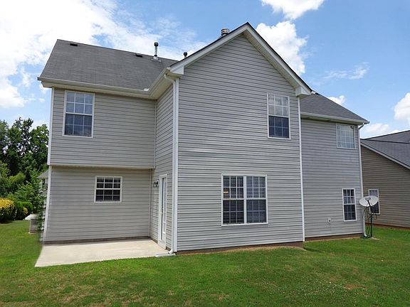 2nd image of 1139 Ivey Ln