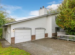 731 55th St SW #A-B, Everett, WA 98203