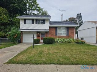 2921 Schneider Rd, Toledo, OH 43614