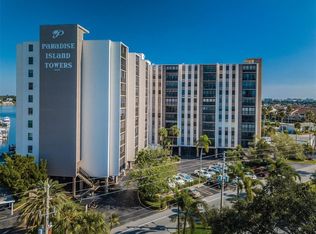 10355 Paradise Blvd APT 1010, Treasure Island, FL 33706