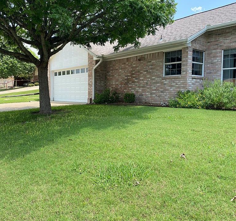 1st image of 300 Vantage Cir