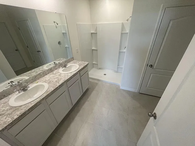 289 Sofia Ln — Photo 14