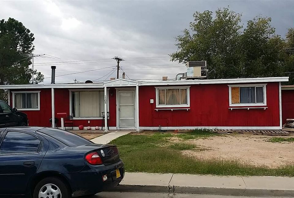 1st image of 1104 Skyway Dr