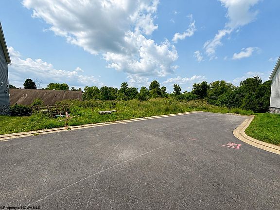 3rd image of 118 Canyon Ridge Dr