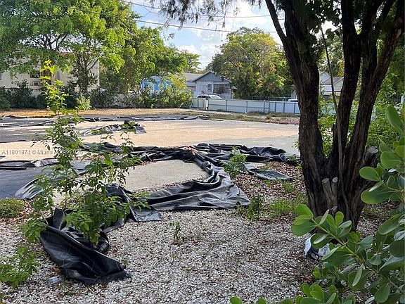 5th image of 4510 N Miami Ave