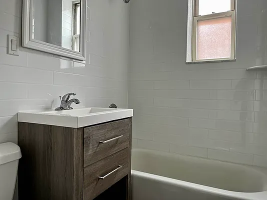 Rented by MySpaceNYC | media 9