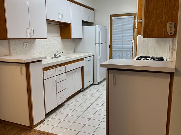4th image of 3439 Mentone Ave APT 2