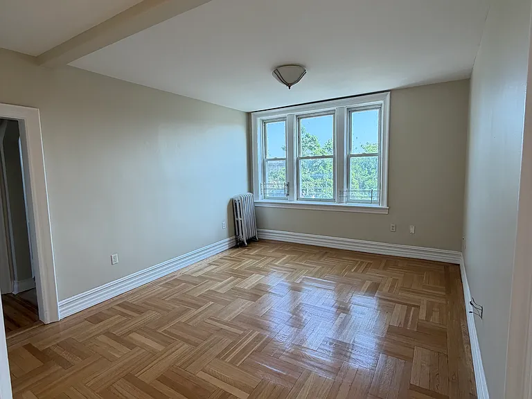 101 73rd St #46 — Photo 7