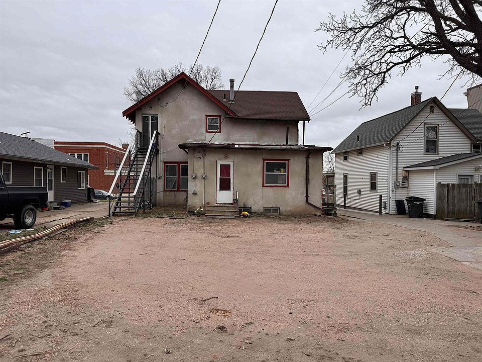 2nd image of 837 N Hastings Ave