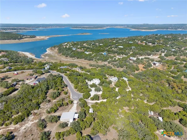 1161 Post Oak Dr, Canyon Lake, TX 78133