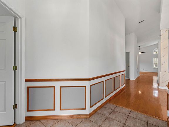 4th image of 84 London Dr