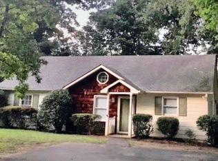 1337 Brookwood Dr, Winston Salem, NC 27106