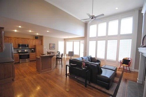 5th image of 9923 Vista Dr