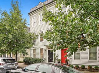 935 N Alfred St, Alexandria, VA 22314