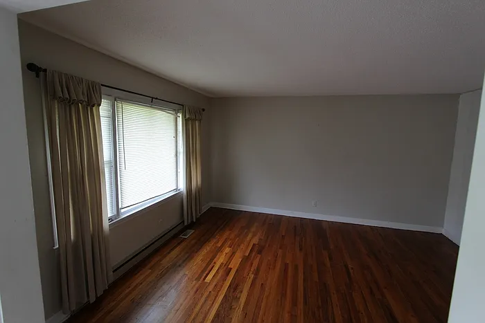 641 Stamie Dr — Photo 3