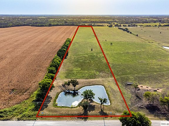 4th image of 1015 County Road 5010