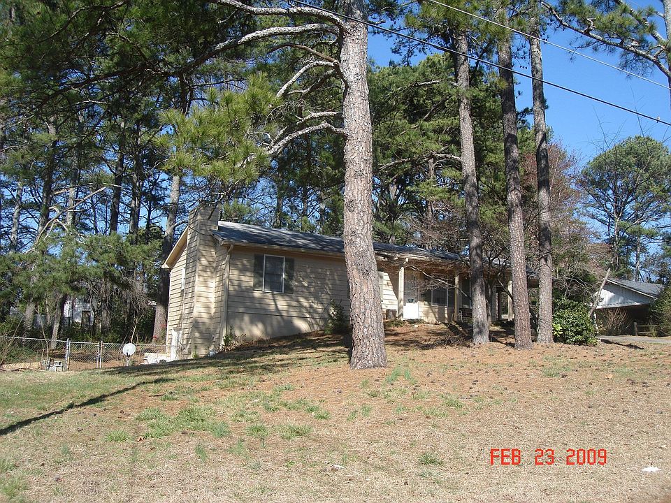 2nd image of 485 Huntington Dr