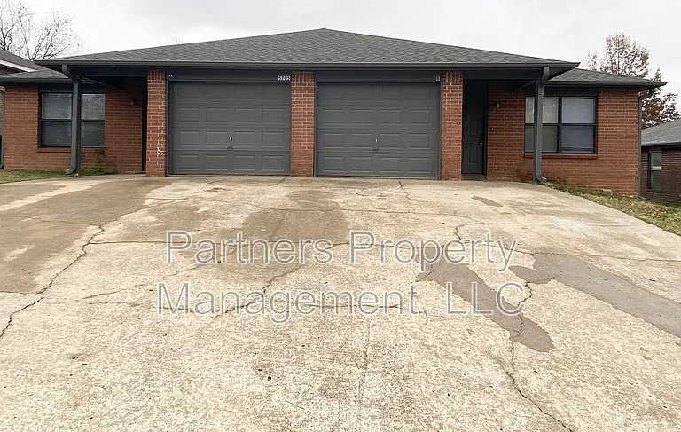5705 Sara St #A — Photo 1