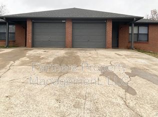 5705 Sara St #A, Fayetteville, AR 72704