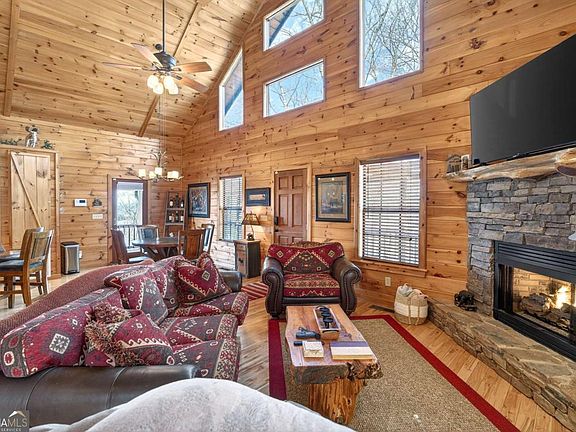 5th image of 225 Eagles Nest Ln