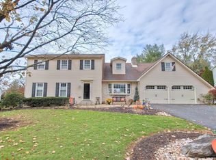 1260 S Krocks Rd, Allentown, PA 18106