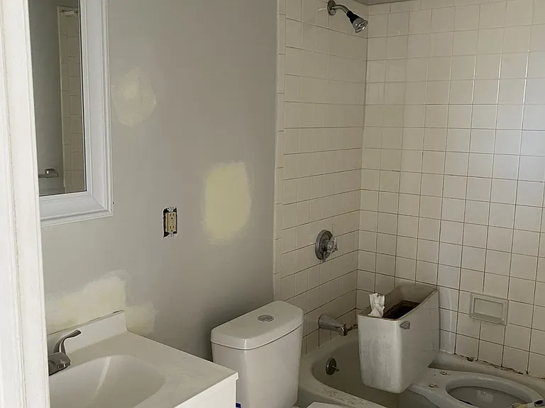 604 Chelmsford St #8 — Photo 2