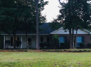 16 Jared Ln, Hattiesburg, MS 39402
