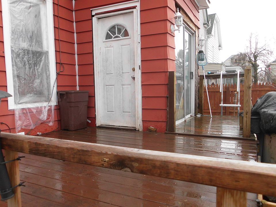 2nd image of 2509 Reed St