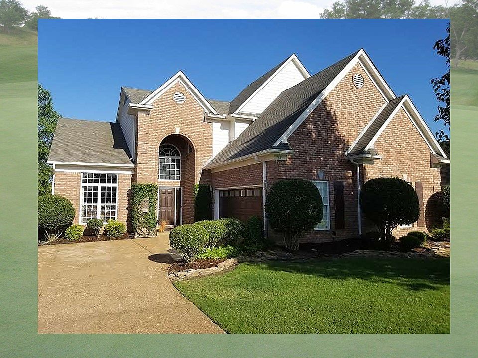 1st image of 165 Fairoaks Dr
