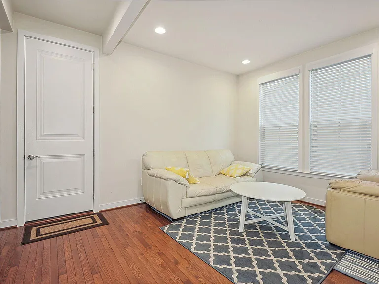 25495 Woodbine Farm Dr — Photo 23