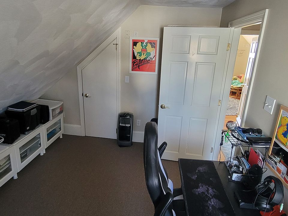 3rd Floor bedroom