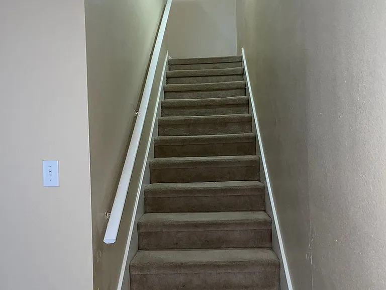 2400 Riddle Rd #B — Photo 18