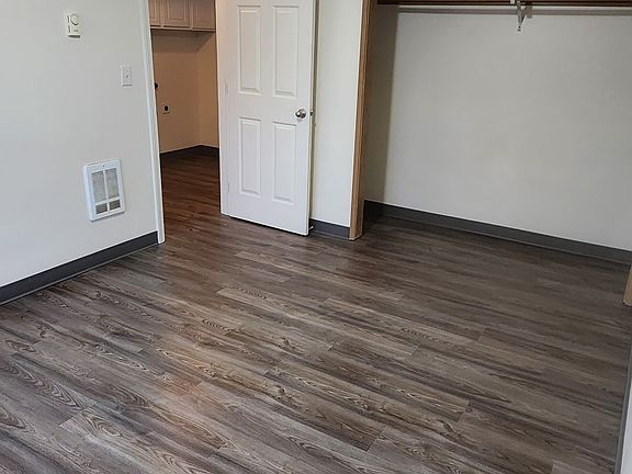 3rd image of 2296 Hill St SE APT 3
