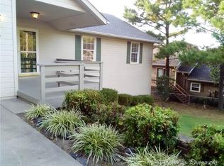 69 Pimlico Dr, Bella Vista, AR 72715