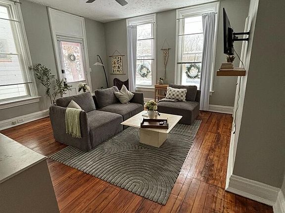2nd image of 96 Juergens Ave #1