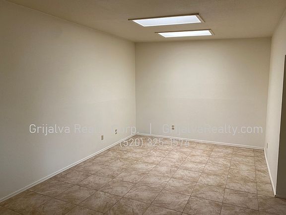 3rd image of 1255 N 14th Ave APT 4