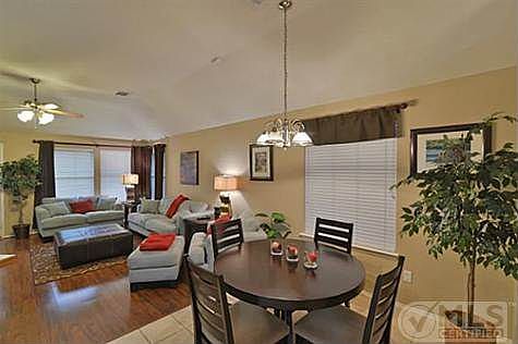 2nd image of 4841 Summer Oaks Ln