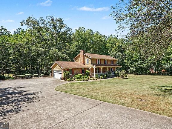 2nd image of 1107 Wallington Ct NW