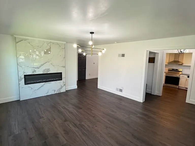 135 Grandview Ave — Photo 6